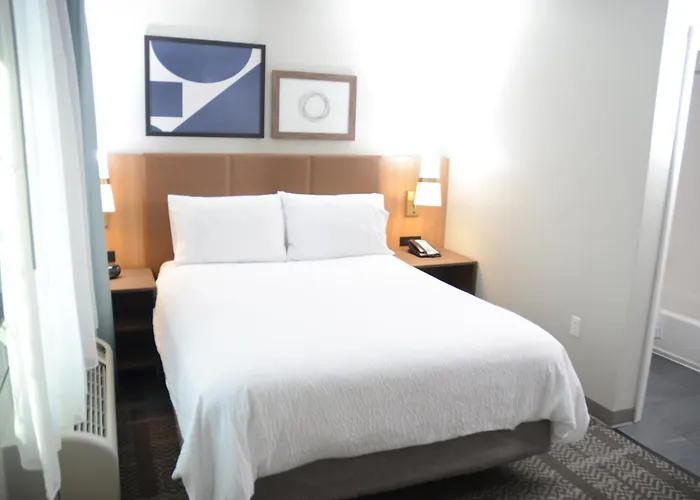 Staybridge Airport By Ihg Tucson