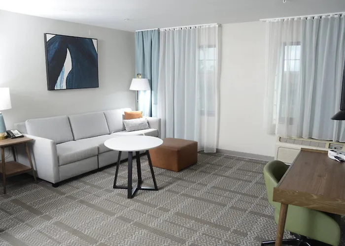 Staybridge Airport By Ihg