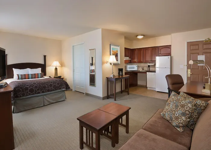 Staybridge Airport By Ihg 3* Tucson