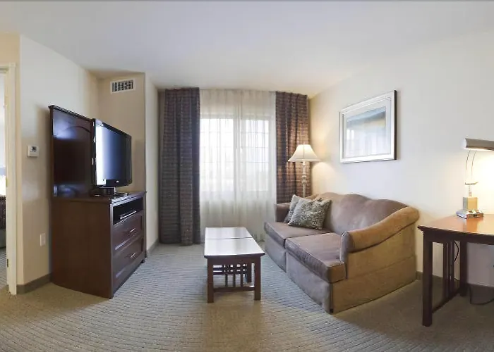 Staybridge Airport By Ihg