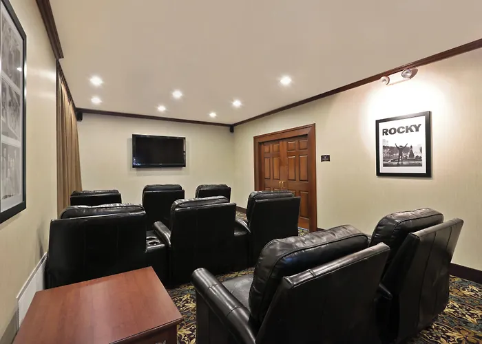 Staybridge Airport By Ihg