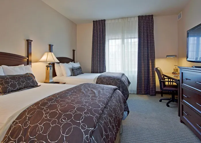 Staybridge Airport By Ihg